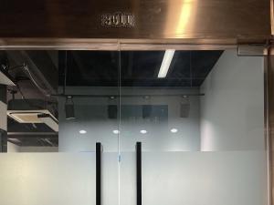 ��˾�h����